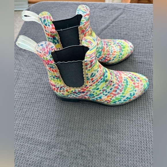 Jack Rogers Chelsea Style Weatherproof Romantic Colorful Feminine Booties Size 6 - Picture 4 of 11